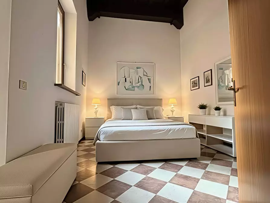 Immagine 13 di Appartamento in vendita  a Mantova