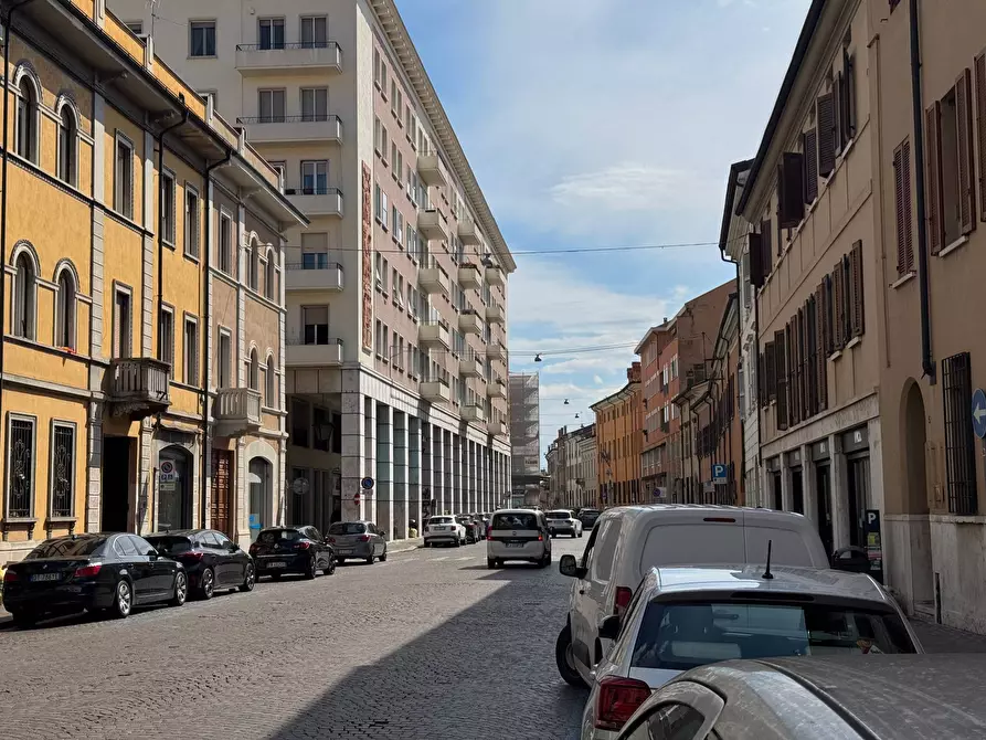 Immagine 8 di Appartamento in vendita  a Mantova