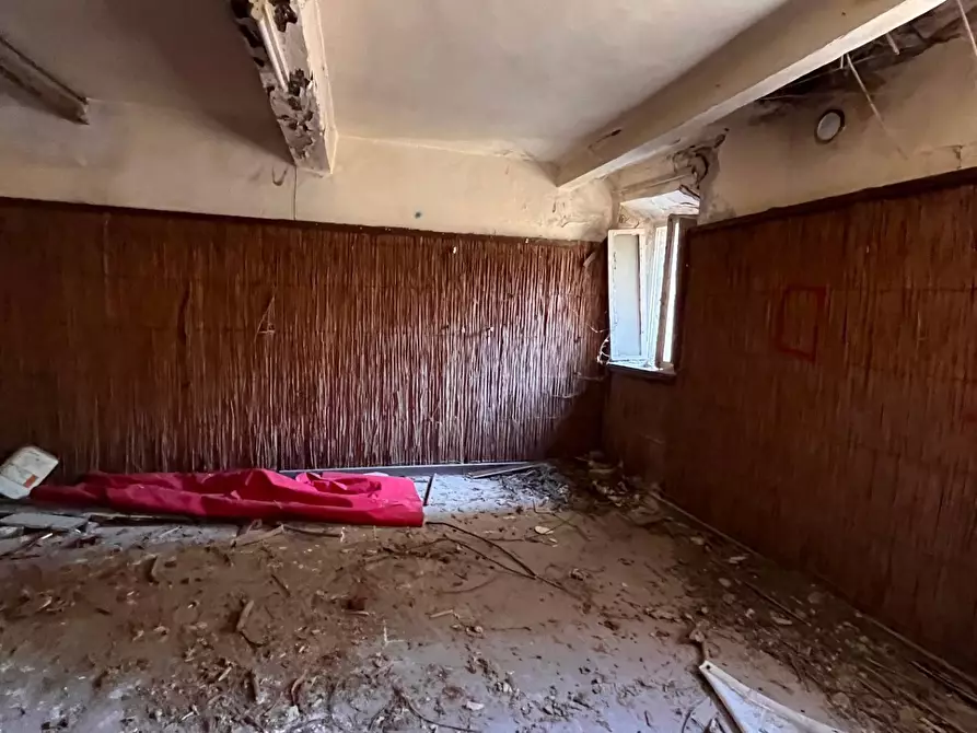 Immagine 9 di Casa indipendente in vendita  a Mantova
