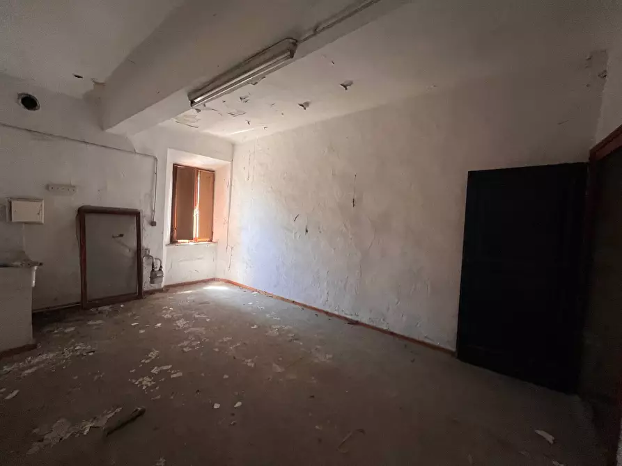Immagine 11 di Casa indipendente in vendita  a Mantova