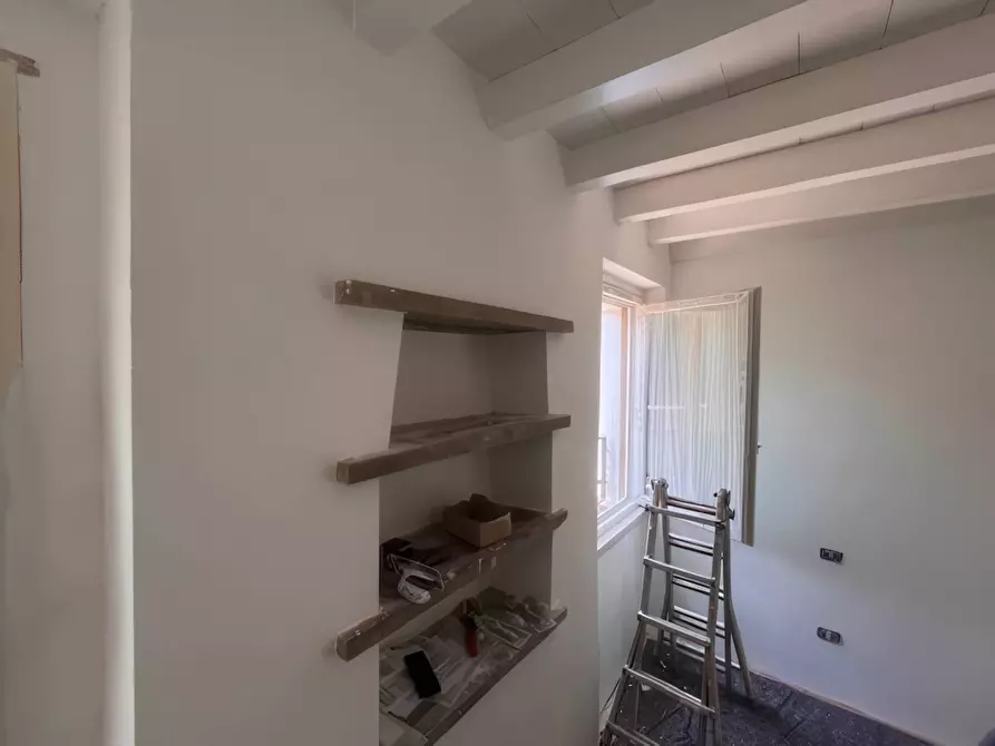 Immagine 9 di Appartamento in vendita  a Mantova