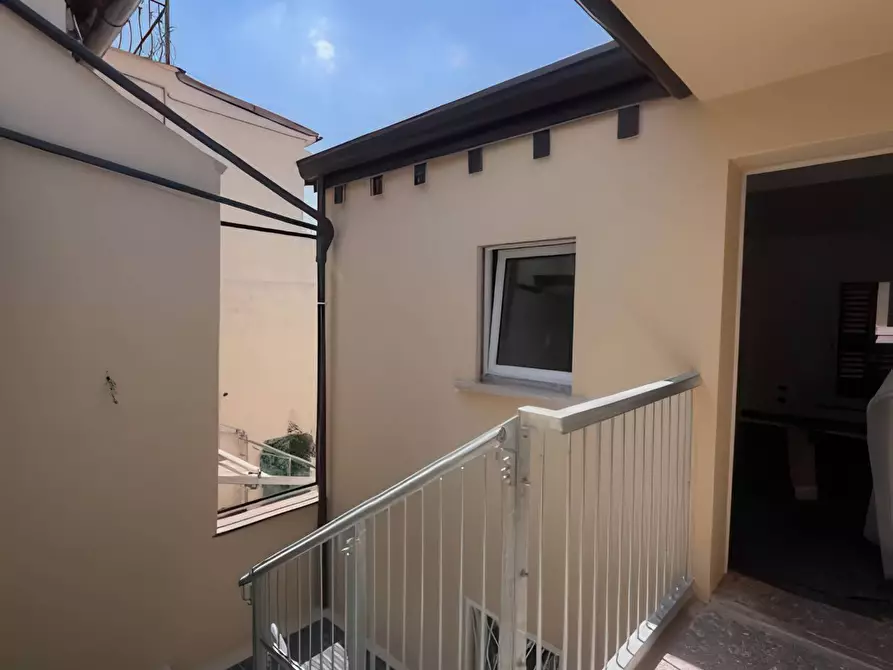 Immagine 11 di Appartamento in vendita  a Mantova