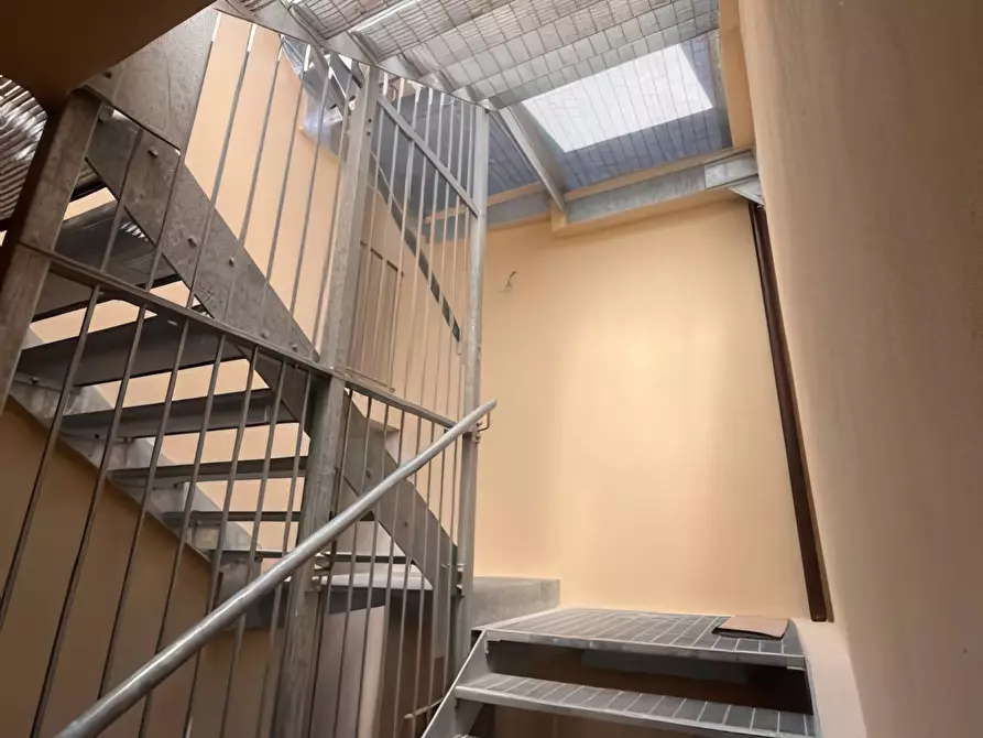 Immagine 2 di Appartamento in vendita  a Mantova