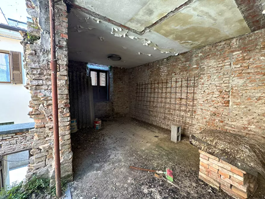 Immagine 14 di Casa indipendente in vendita  a Mantova