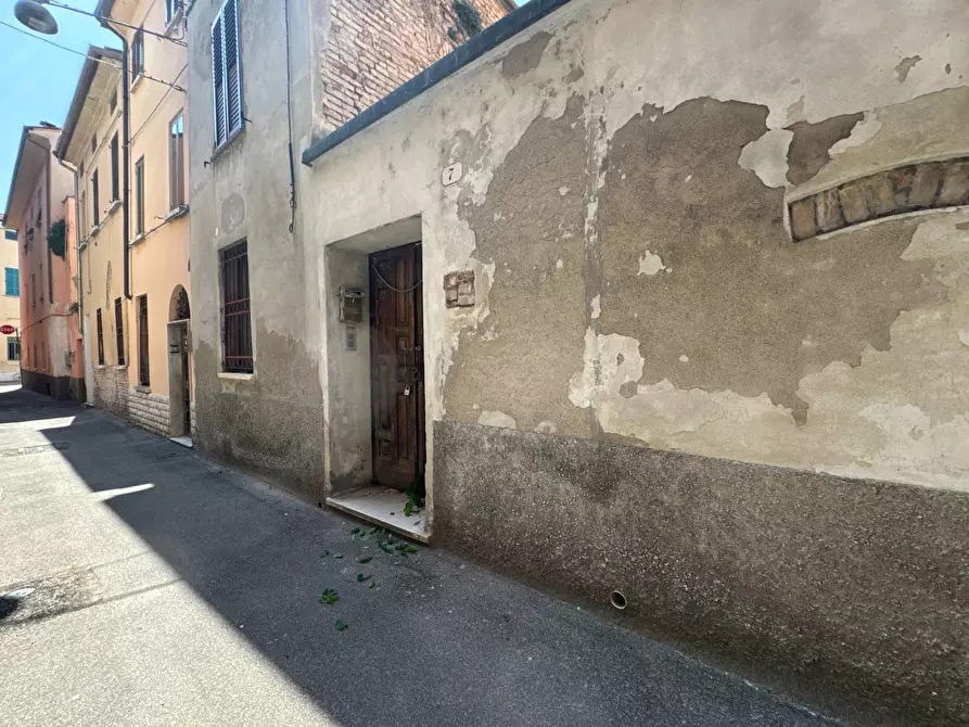 Immagine 17 di Casa indipendente in vendita  a Mantova