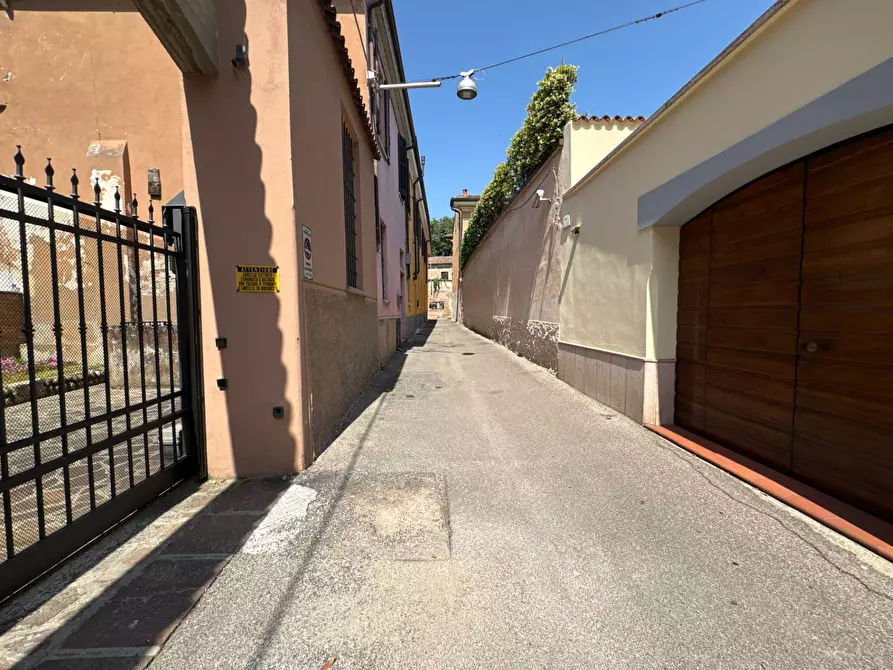 Immagine 19 di Casa indipendente in vendita  a Mantova