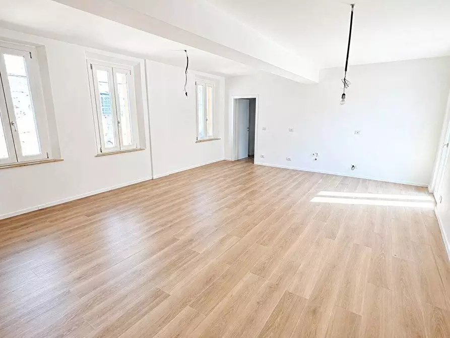 Immagine 1 di Appartamento in vendita  a Mantova