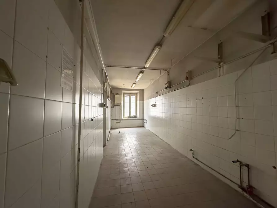 Immagine 12 di Casa indipendente in vendita  a Mantova