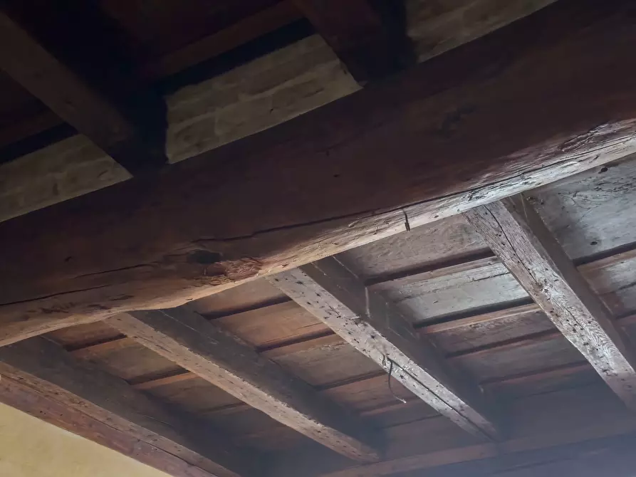 Immagine 17 di Casa indipendente in vendita  a Mantova
