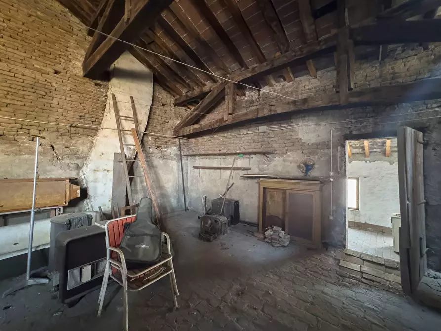 Immagine 33 di Casa indipendente in vendita  a Mantova