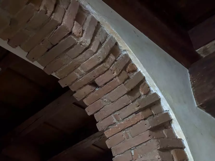Immagine 41 di Casa indipendente in vendita  a Mantova