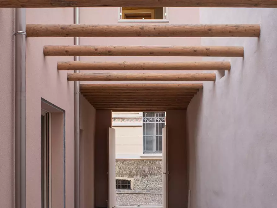 Immagine 8 di Casa indipendente in vendita  a Mantova