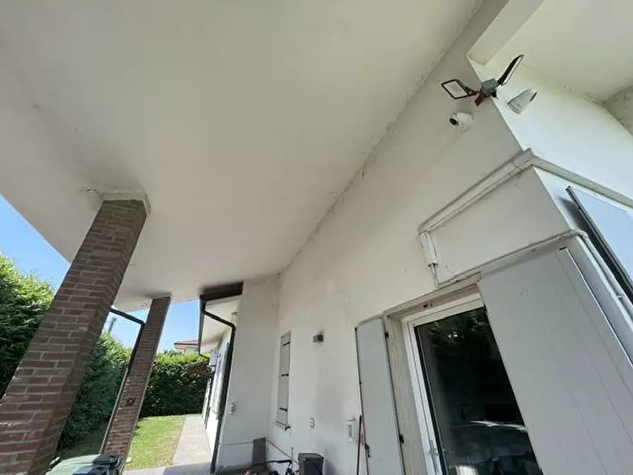 Immagine 19 di Villa in vendita  a Commessaggio