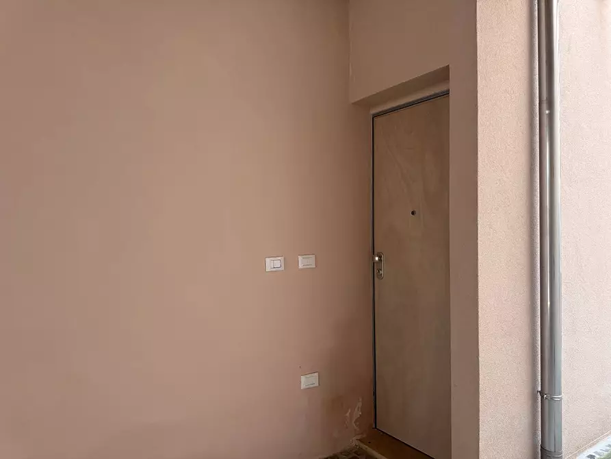 Immagine 18 di Casa indipendente in vendita  a Mantova