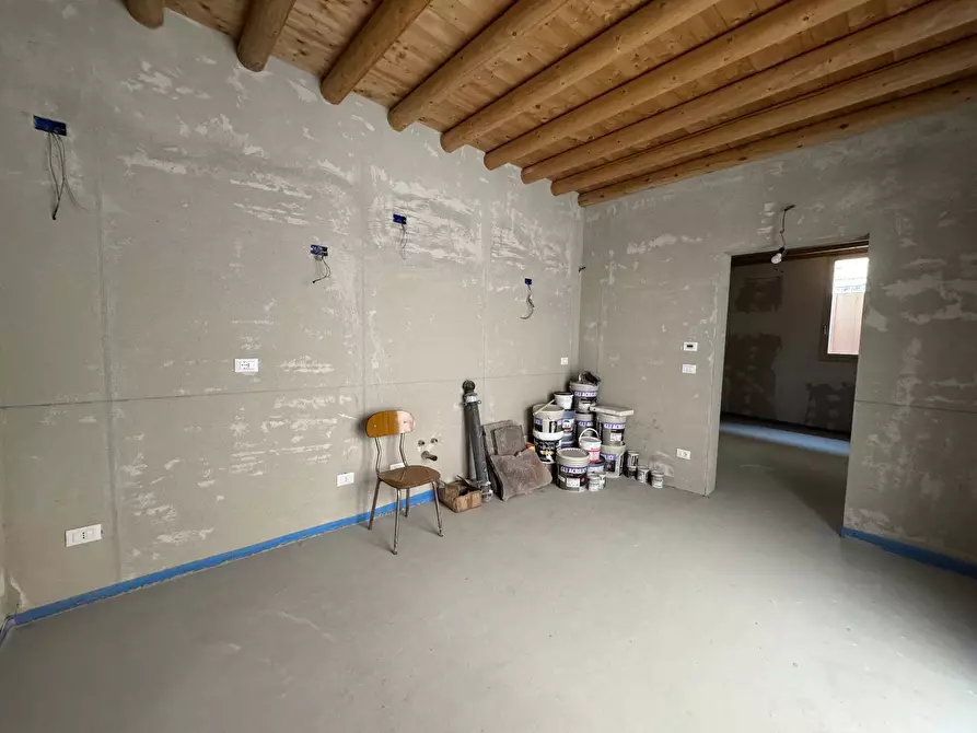 Immagine 21 di Casa indipendente in vendita  a Mantova
