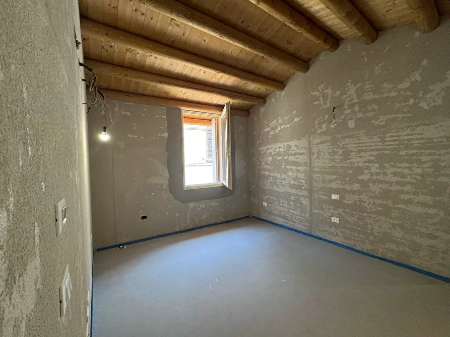 Immagine 27 di Casa indipendente in vendita  a Mantova