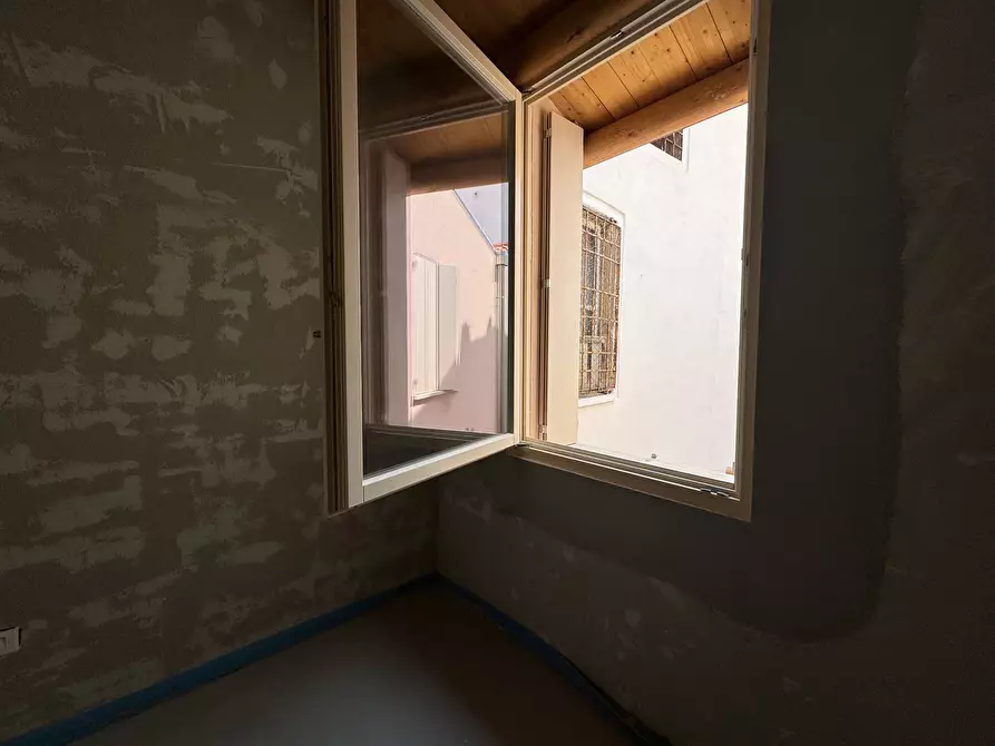 Immagine 30 di Casa indipendente in vendita  a Mantova