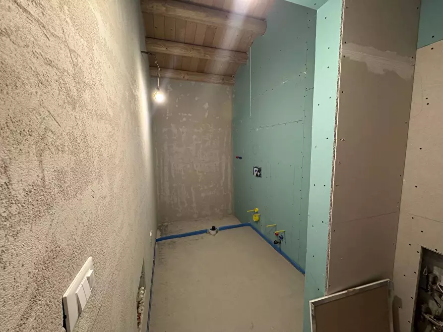 Immagine 34 di Casa indipendente in vendita  a Mantova