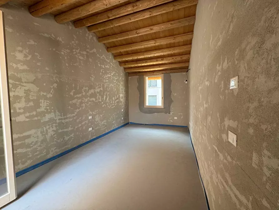 Immagine 36 di Casa indipendente in vendita  a Mantova