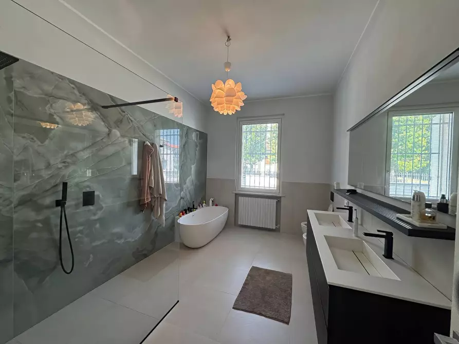 Immagine 13 di Villa in vendita  a Commessaggio