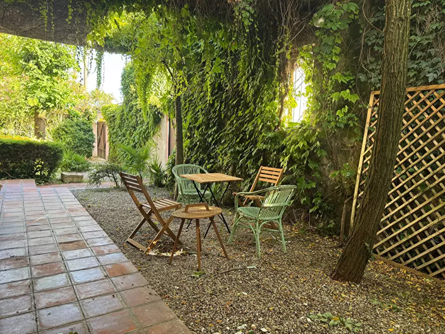 Immagine 3 di Casa indipendente in vendita  a Mantova