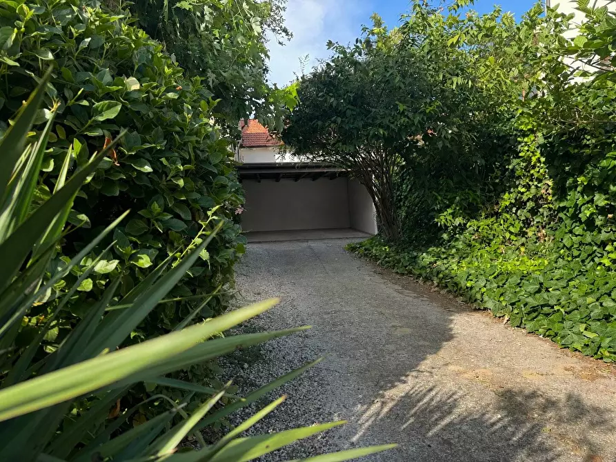 Immagine 6 di Casa indipendente in vendita  a Mantova