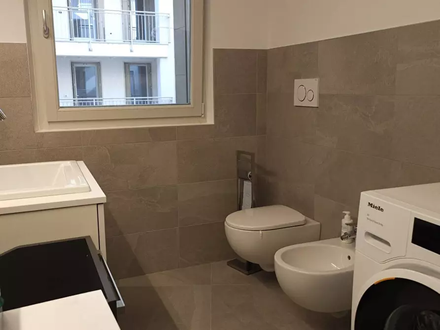 Immagine 15 di Appartamento in vendita  a Mantova
