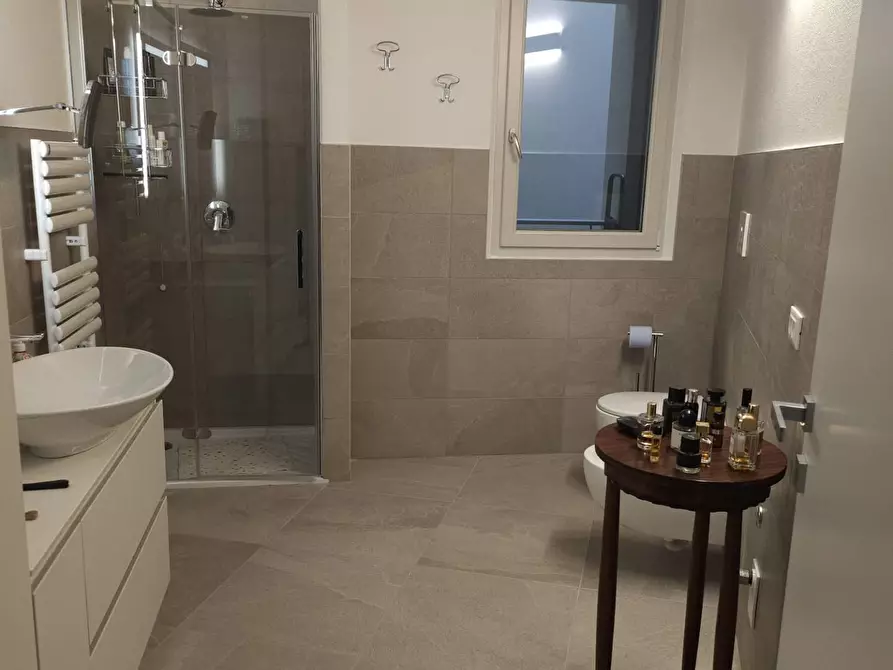 Immagine 14 di Appartamento in vendita  a Mantova