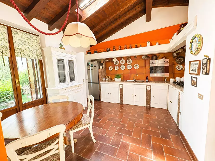 Immagine 16 di Casa indipendente in vendita  a Mantova