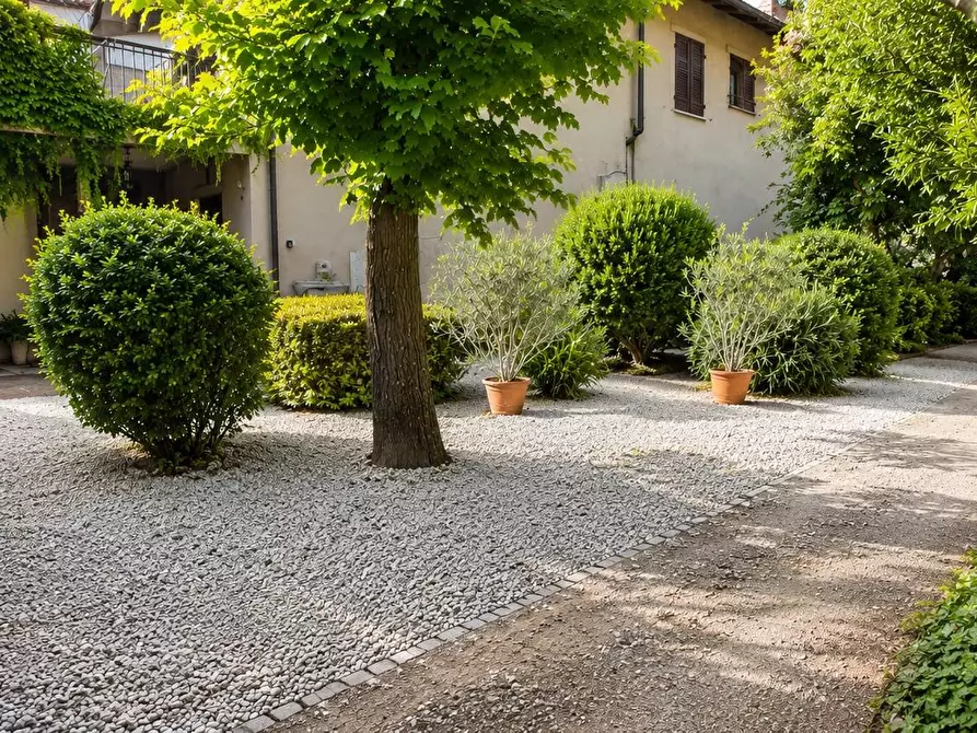 Immagine 2 di Casa indipendente in vendita  a Mantova