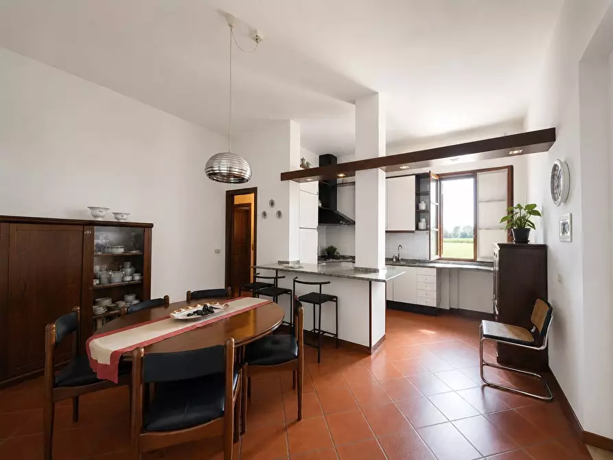 Immagine 13 di Villa in vendita  a Commessaggio