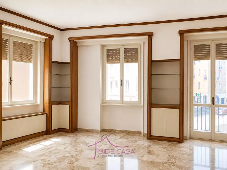 Immagine 2 di Appartamento in vendita  a Mantova