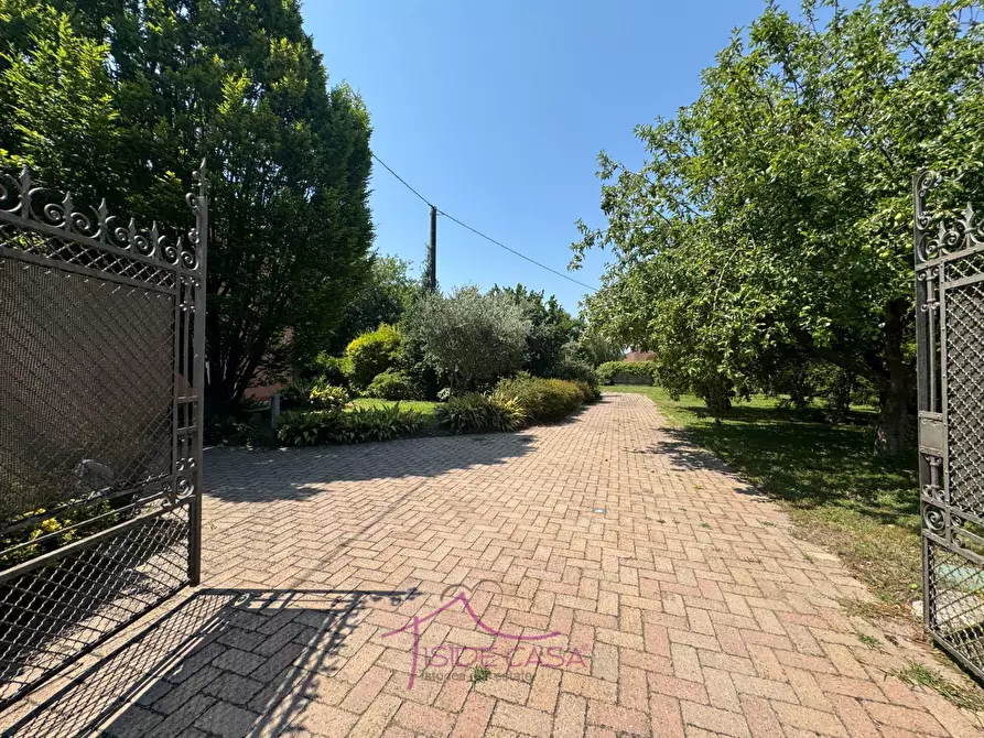 Immagine 13 di Casa indipendente in vendita  a Roncoferraro