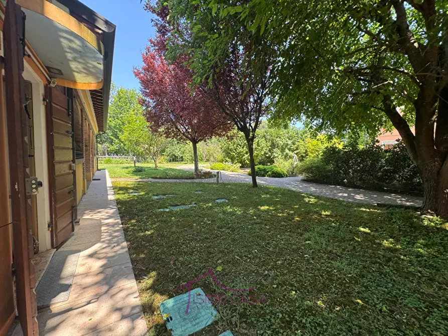 Immagine 43 di Casa indipendente in vendita  a Roncoferraro