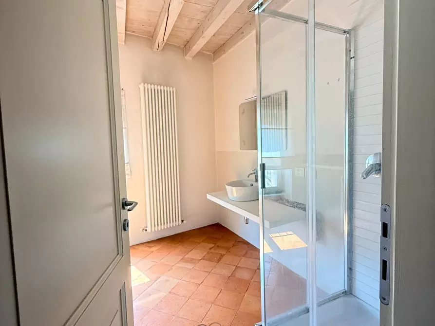Immagine 8 di Appartamento in vendita  a Mantova