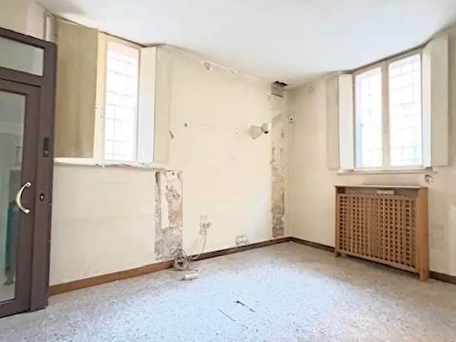 Immagine 2 di Appartamento in vendita  a Mantova