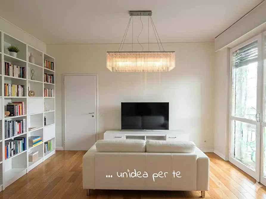 Immagine 1 di Appartamento in vendita  a Mantova