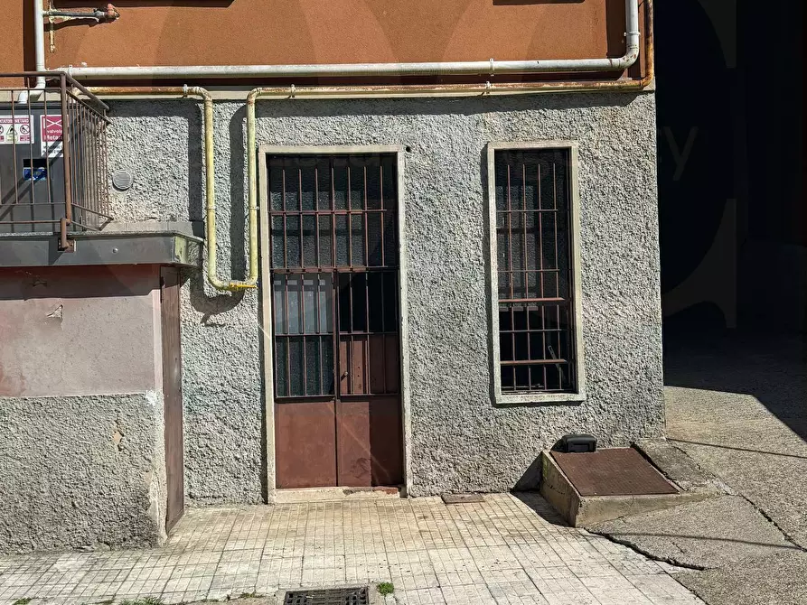 Immagine 17 di Locale commerciale in vendita  6 a Milano