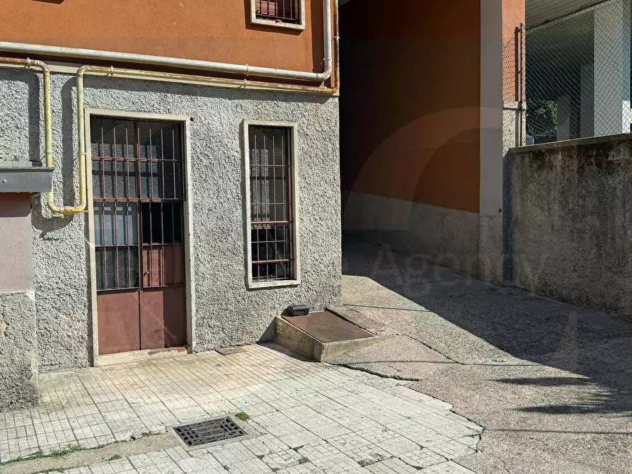 Immagine 18 di Locale commerciale in vendita  6 a Milano