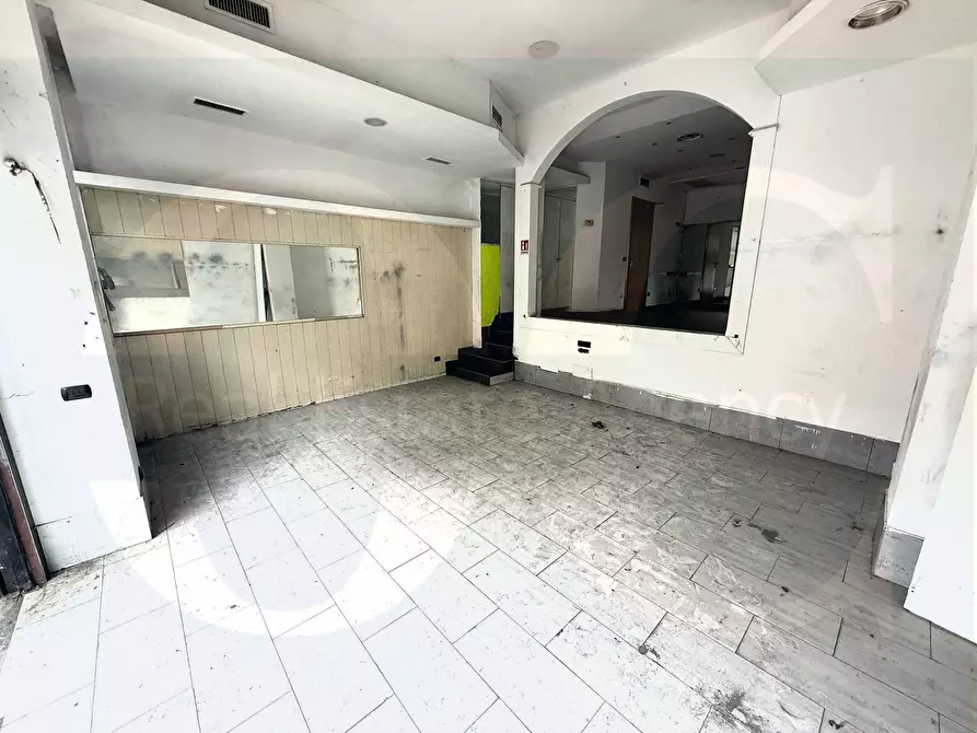 Immagine 14 di Appartamento in vendita  4 a Milano