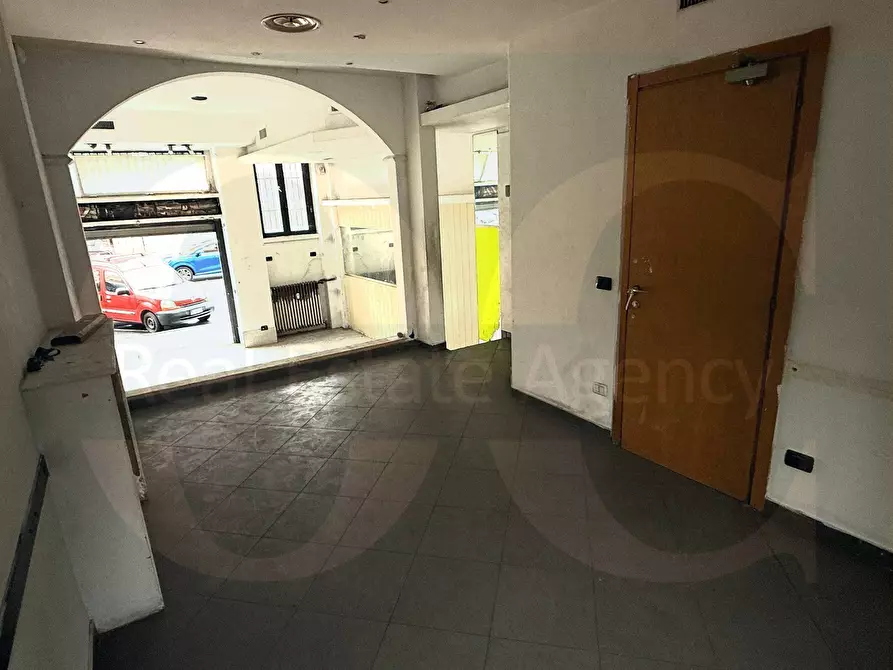 Immagine 16 di Appartamento in vendita  4 a Milano