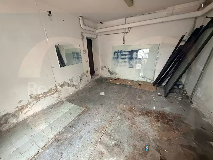 Immagine 24 di Appartamento in vendita  4 a Milano