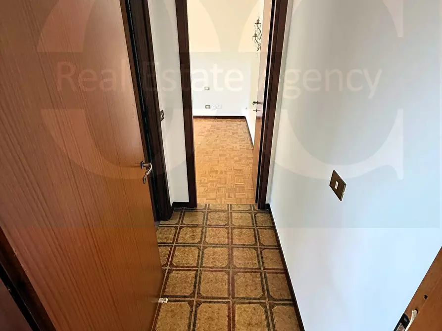 Immagine 9 di Appartamento in vendita  21 a Trezzano Sul Naviglio