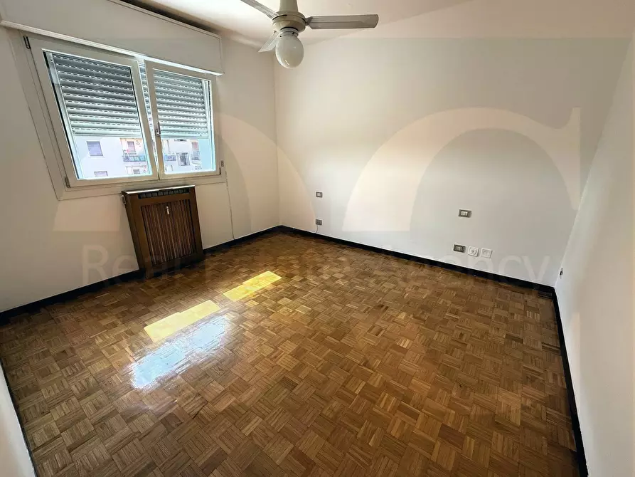 Immagine 10 di Appartamento in vendita  21 a Trezzano Sul Naviglio