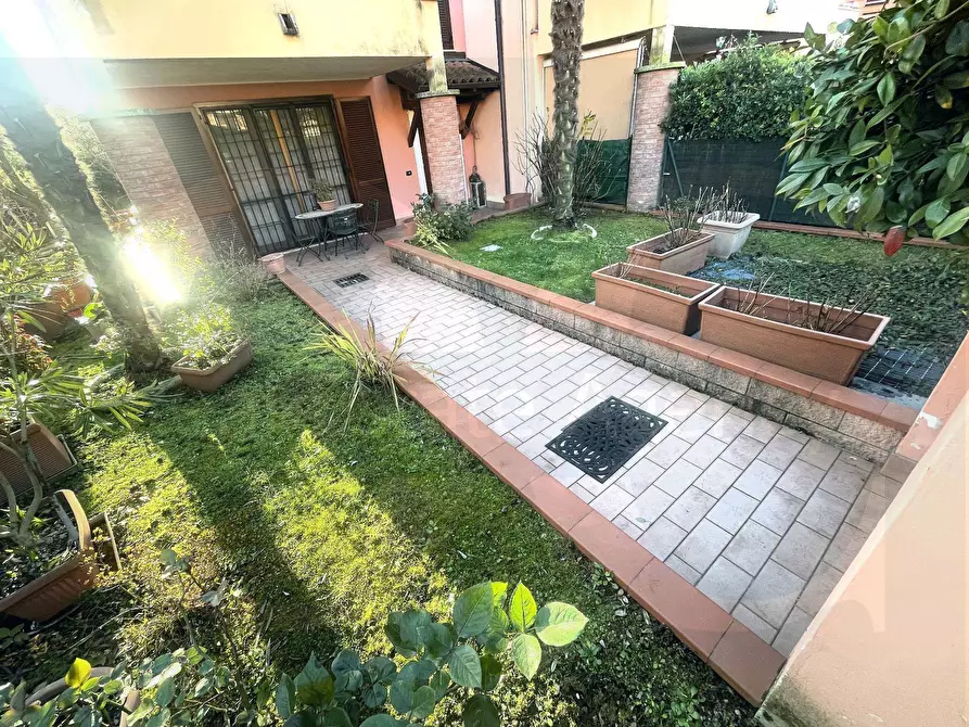 Immagine 43 di Villetta a schiera in vendita  10 a Trezzano Sul Naviglio