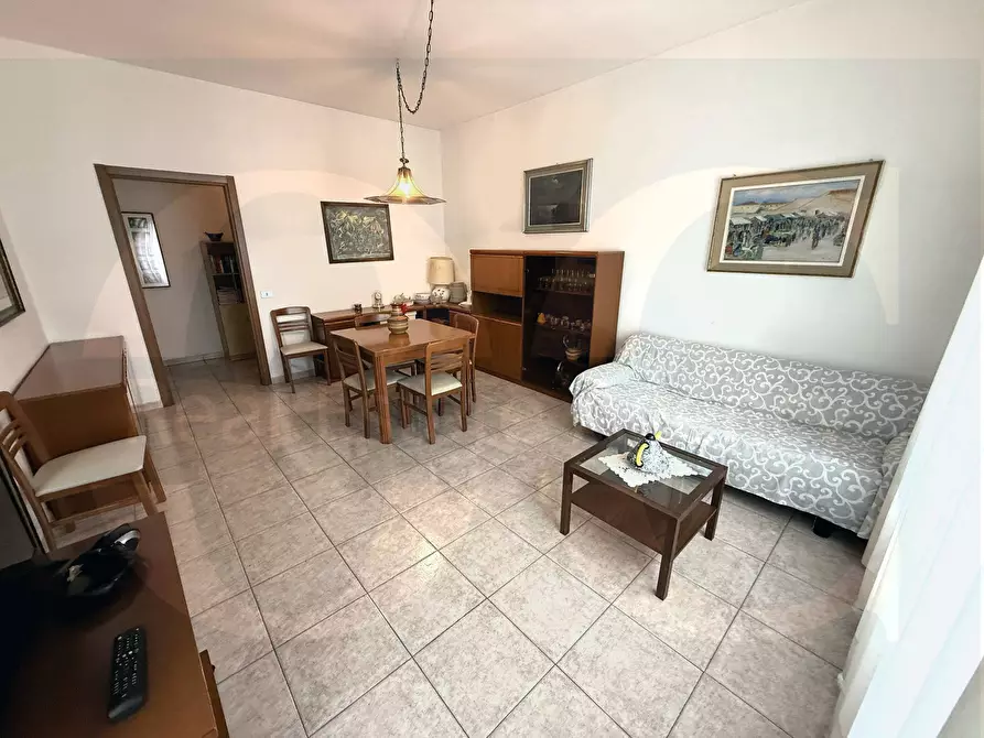 Immagine 6 di Appartamento in vendita  98 a Trezzano Sul Naviglio