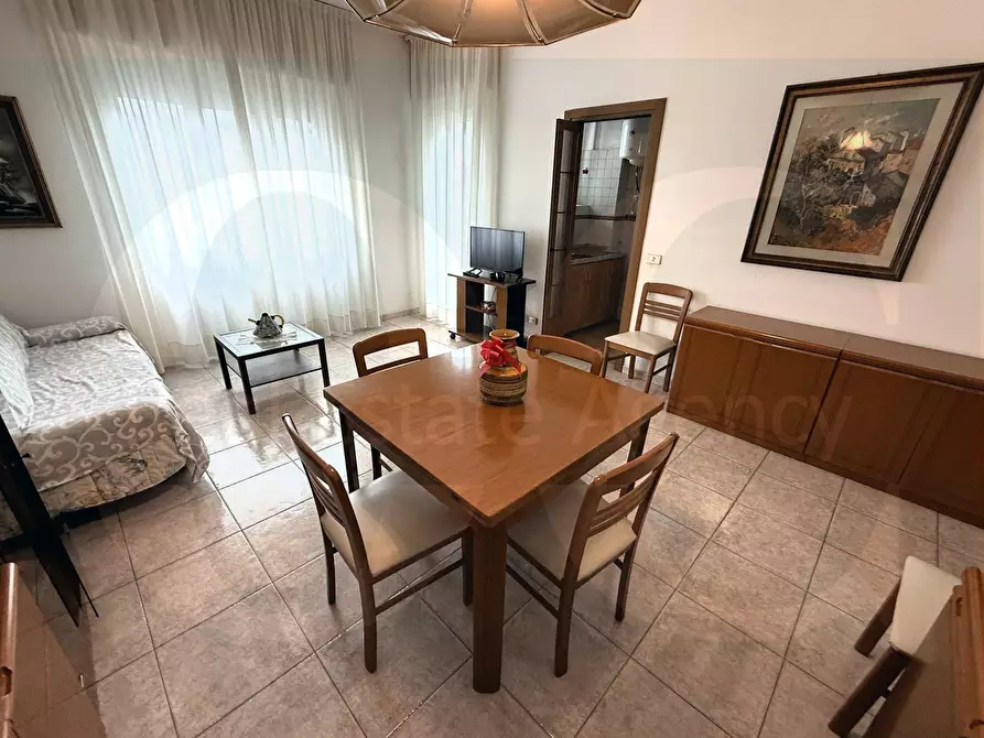 Immagine 8 di Appartamento in vendita  98 a Trezzano Sul Naviglio