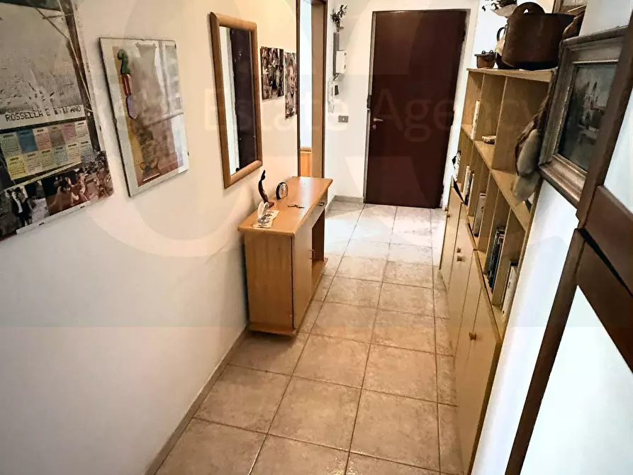 Immagine 14 di Appartamento in vendita  98 a Trezzano Sul Naviglio