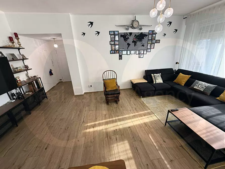 Immagine 9 di Appartamento in vendita  41 a Trezzano Sul Naviglio