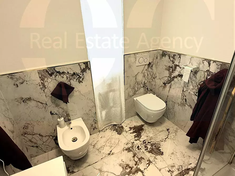 Immagine 16 di Appartamento in vendita  41 a Trezzano Sul Naviglio